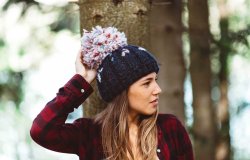 Как правильно хранить шапки в межсезонье: полное руководство по сохранению формы и качества