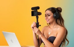 Вебкам-модели: какие есть реальные варианты заработка и как выбрать лучший для себя