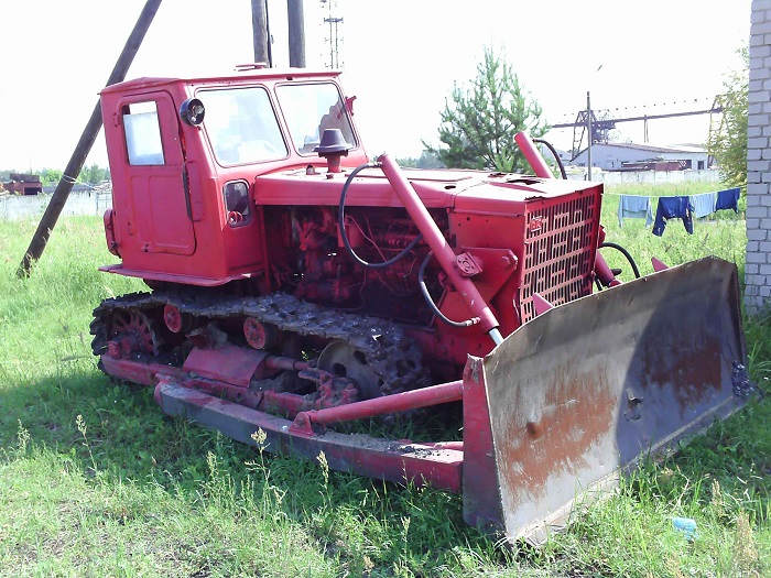 Гусеничный трактор Т-4А