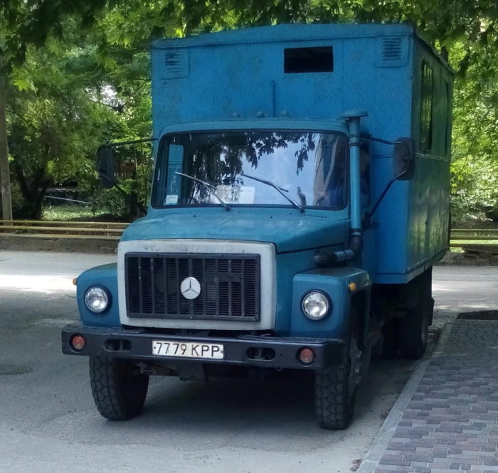 ГАЗ 4301