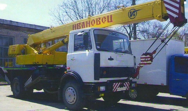 Автокран КС 3577
