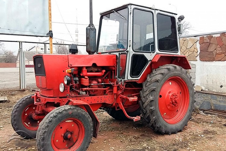 Трактор ЮМЗ-6